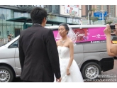 【奇葩】90后少女扮70岁老太拍婚纱照“吓跑”男友 【奇葩】90后少女扮70岁老太拍婚纱照“吓跑”男友