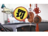 还敢在车内挂饰物?罚款!东莞车主们必须注意啊! 还敢在车内挂饰物?罚款!东莞车主们必须注意啊!